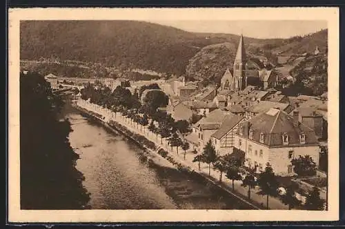 AK Laroche, L`Ourthe et le Boulevard, Flusspartie mit Uferstrasse