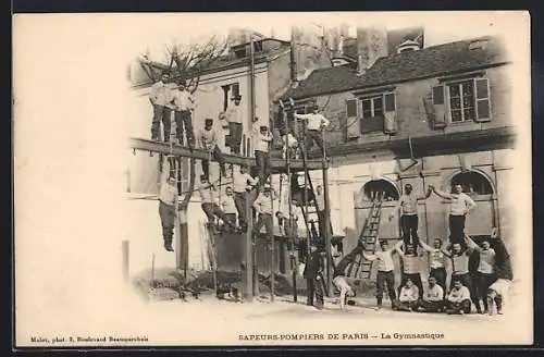 AK Paris, Sapeurs-Pompiers, La Gymnastique