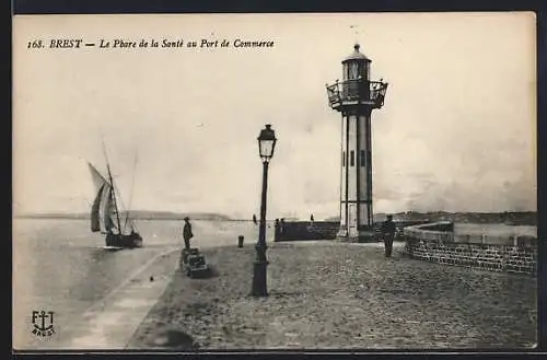 AK Brest, Le Phare de la Santé au Port de Commerce