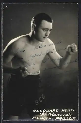 AK Boxer Henri Hecquard in Pose