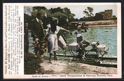 AK Rene Savard auf seinem Tretboot nach Überquerung des Ärmelkanals 1927