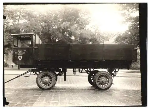 Fotografie Lastwagen Kippanhänger, Städt. Holz & Kohlenhof mit Führerstand, Weinberger Wagenbau Zeppelinstr. 71 München