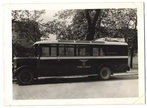 Fotografie Bus MAN, Omnibus der Reichspost mit Weinberger-Aufbau, Reichsadler mit , Zeppelinstr. 71 in München