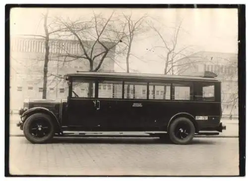 Fotografie Bus Mercedes Benz, Omnibus Deutsche Reichspost mit Weinberger-Aufbau in der Zeppelinstr. 71 München