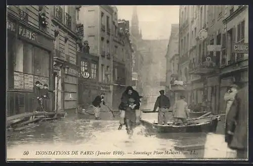 AK Paris, Inondations 1910, Sauvetage Place Maubert, Hochwasser