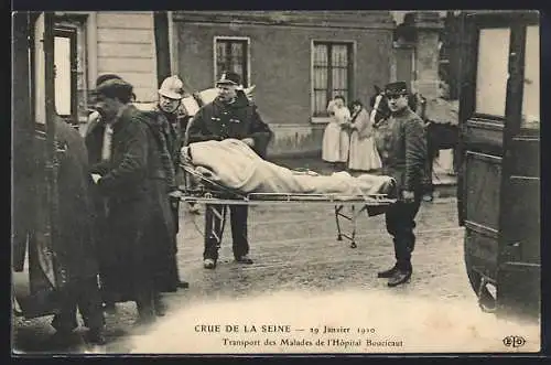 AK Paris, Crue de la Seine, Janvier 1910, Transport des Malades de l`Hopital Boucicaut