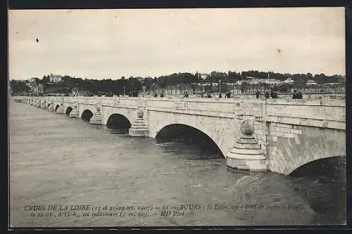 AK Tours, Crues de la Loire 1907, La Loire au Pont de Pierre