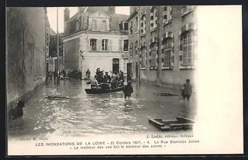 AK Orléans, Les Inondations de la Loire, La Rue Stanislas Julien