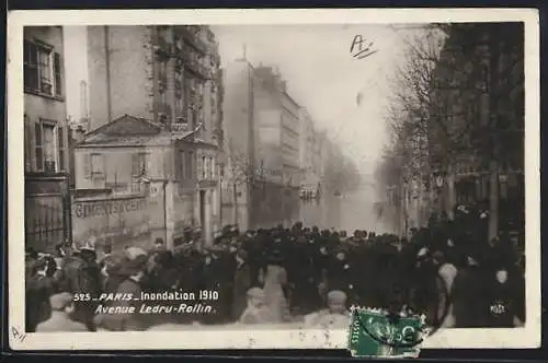 AK Paris, Inondation 1910, Avenue Ledru-Rollin