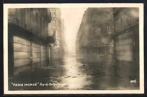 AK Paris, Inonde 1910, Rue de Bellechasse, überschwemmte Strasse durch Hochwasser