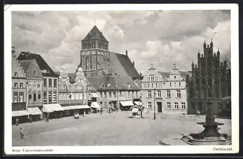 AK Greifswald, Am Marktplatz mit Blick auf Kirche und Rathaus