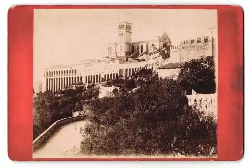 Fotografie unbekannter Fotograf, Ansicht Assisi, Basilica S. Francesco