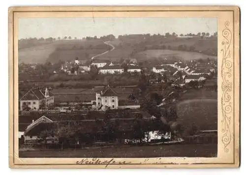 Fotografie unbekannter Fotograf, Ansicht Neuhofen a. d. Krems, Blick nach dem Ort