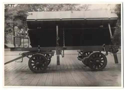 Fotografie Kippwagen / Kutschwagen & LKW-Kippanhänger, Wagenfabrik Karl Weinberger Zeppelinstrasse 71 in München