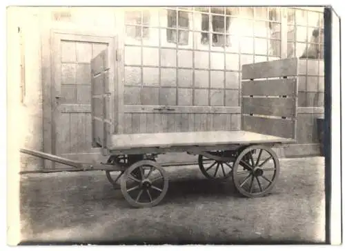 Fotografie Pritschenwagen mit Bordwand vor und hinten, Wagenfabrik Karl Weinberger Zeppelinstrasse 71 in München