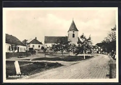 AK Wullersdorf /N.-Oe., Immendorf, Strassenpartie mit Kirche