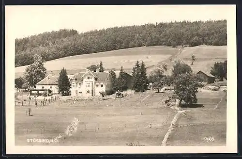 AK Stössing /N. Ö., Grosses Haus mit Garten