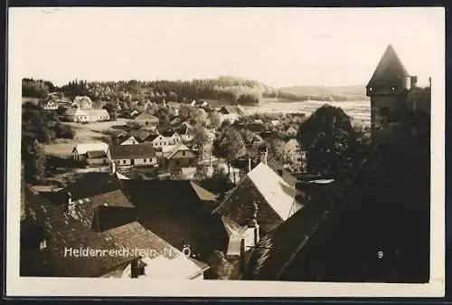 AK Heidenreichstein /N.-Ö., Teilansicht mit Turm und Fernblick aus der Vogelschau