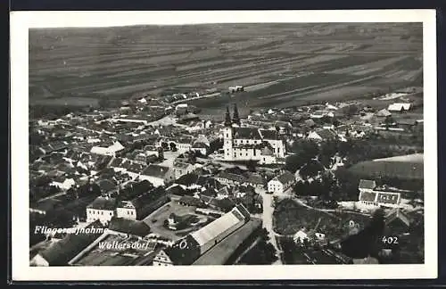 AK Wullersdorf /N.-Ö., Ortsansicht mit Feldern, Fliegeraufnahme