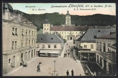 AK Lilienfeld /N.-Oe., Hauptplatz mit Postamt und Cistercienser-Stift