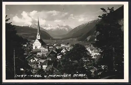 AK Imst /Tirol, Blick über den Ort auf die Mieminger Berge