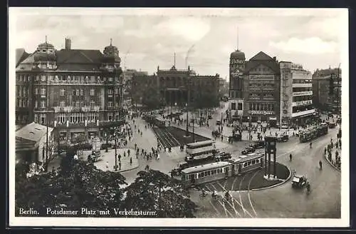 AK Berlin-Tiergarten, Blick auf den Potsdamer Platz mit Verkehrsturm, Strassenbahn