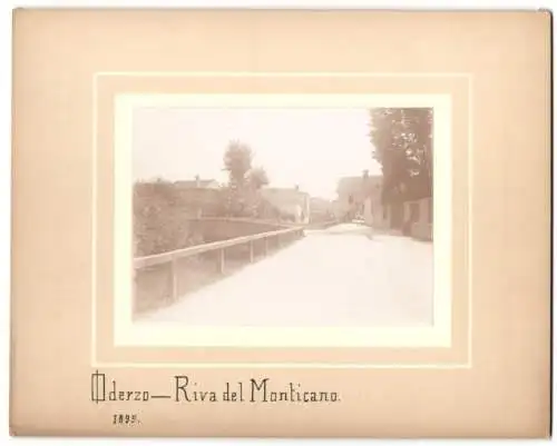 Fotografie unbekannter Fotograf, Ansicht Oderzo, Riva del Monticano, Strassenpartie, 1899