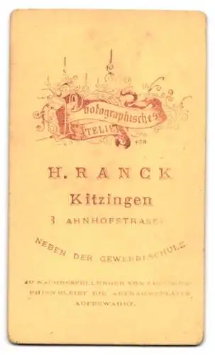 Fotografie H. Ranck, Kitzingen, Ahnhofstrasse 3, Mädchen mit Hut posierend