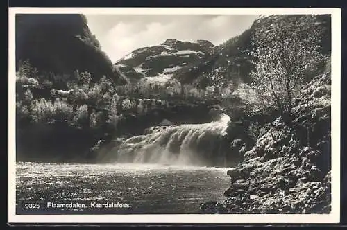 AK Kaardalsfoss, Blick zum Wasserfall