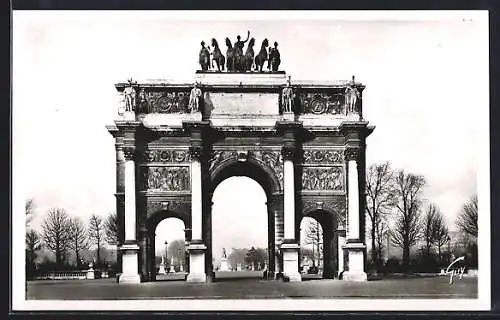 AK Paris, Arc de Triomphe du Carrousel, Durchblick zum Denkmal