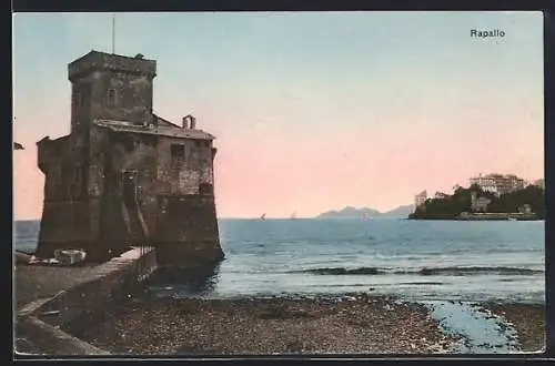 AK Rapallo, Strandpartie mit Blick auf das Castello