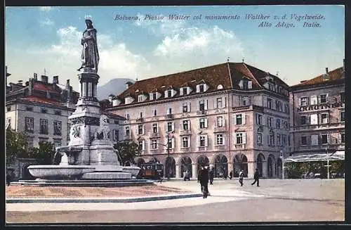 AK Bolzano, Piazza Walter col monumento Walther v. d. Vogelweide