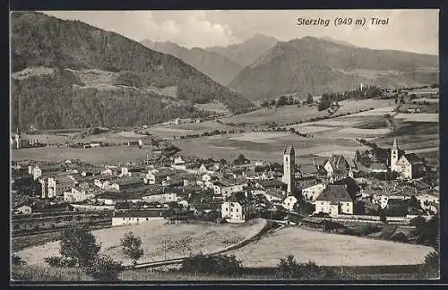 AK Sterzing, Gesamtansicht mit Bergen