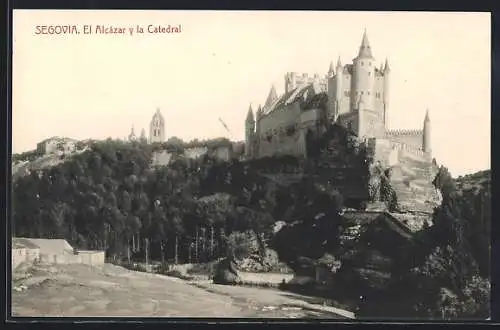 AK Segovia, El Alcazar y la Catedral