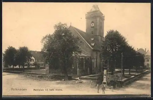 AK Volkmarsen, Marktplatz mit Katholischer Kirche