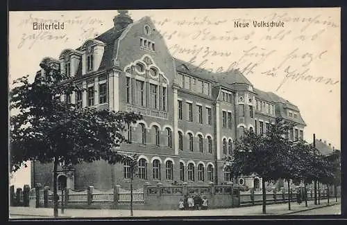 AK Bitterfeld, An der neuen Volkschule