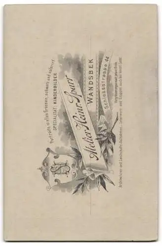 Fotografie Heinr. Sparr, Wandsbek, Schloss-Strasse 44, Brautpaar im schwarzen Hochzeitskleid und Anzug mit Zylinder