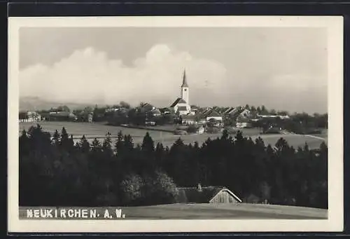 AK Neukirchen a. W., Teilansicht mit Kirche