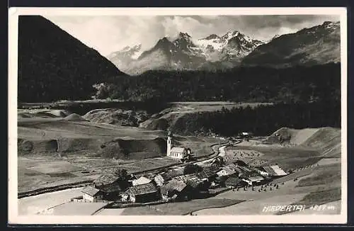 AK Umhausen, Niederthai, Ortsansicht aus der Vogelschau mit Alpenpanorama