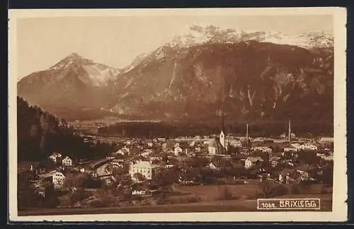 AK Brixlegg, Totalansicht mit Bergspitzen aus der Vogelschau