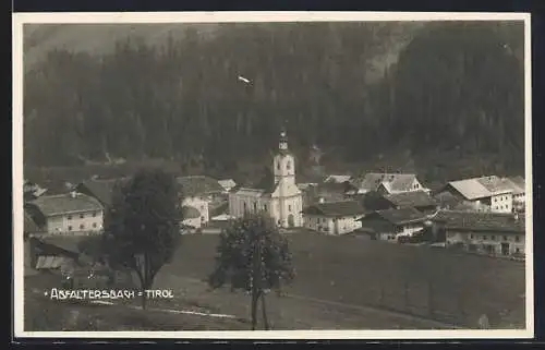 AK Abfaltersbach /Tirol, Teilansicht mit Kirche