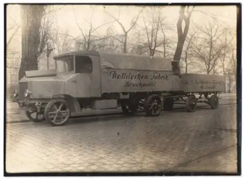 Fotografie Lastwagen, LKW-Gliederzug Wolldecken-Fabrik Bruckmühl mit Weinberger-Aufbau, Zeppelinstrasse 71 in München