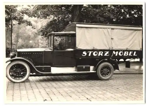 Fotografie Lastwagen Opel, LKW-Koffer Fa. Storz-Möbel mit weinberger-Aufbau in der Zeppelinstr. 71 München