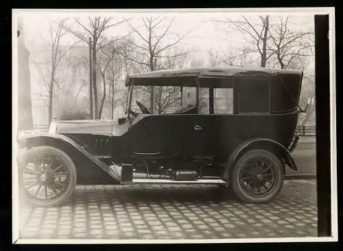 Fotografie Auto Siemens-Schuckert Landaulet, PKW mit Weinberger Karosserie vor der Fabrik Zeppelinstr. 71 in München