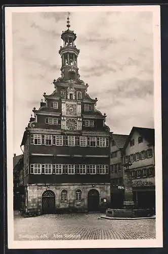 AK Esslingen a. N., Altes Rathaus mit Brunnen