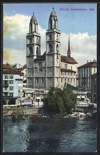 AK Zürich, Grossmünster, Strassenbahn