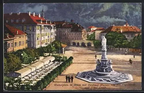 AK Bozen, Walterplatz mit Denkmal Walter's v. d. Vogelweide u. Hotel Greif