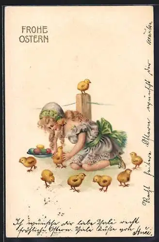 AK Mädchen mit Osterküken und bunten Eiern, Frohe Ostern