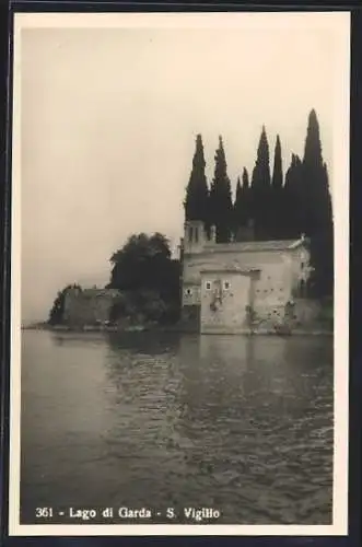 AK Punta San Vigilio /Lago di Garda, Ortsansicht vom Wasser aus