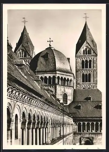Foto-AK Walter Hege, Deutscher Kunstverlag: Speyer, Südliche Langhauswand des Doms